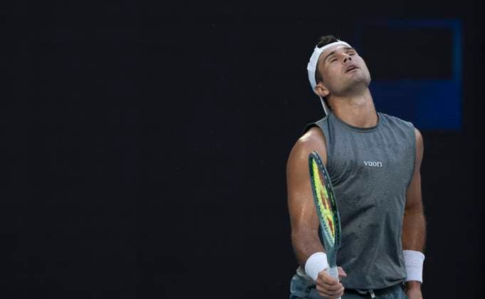 (250118) -- MELBOURNE, Jan. 18, 2025 -- Marcos Giron reacts during the men s singles 3rd round match between Jannik Sinner of Italy and Marcos Giron of the United States at Australian Open tennis tournament in Melbourne, Australia, Jan. 18, 2025. ) (SP)AUSTRALIA-MELBOURNE-TENNIS-AUSTRALIAN OPEN-DAY 7 LuixSiuxWai 