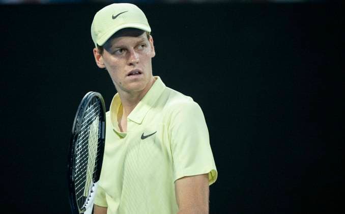 (250118) -- MELBOURNE, Jan. 18, 2025 -- Jannik Sinner reacts during the men s singles 3rd round match between Jannik Sinner of Italy and Marcos Giron of the United States at Australian Open tennis tournament in Melbourne, Australia, Jan. 18, 2025. ) (SP)AUSTRALIA-MELBOURNE-TENNIS-AUSTRALIAN OPEN-DAY 7 LuixSiuxWai 