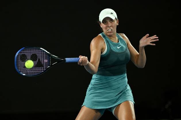 TENNIS AUSTRALIAN OPEN, Madison Keys of USA returns during her round three match against Danielle Collins of USA during the 2025 Australian Open at Melbourne Park in Melbourne, Saturday, January 18, 2025. ( NO ARCHIVING, EDITORIAL USE ONLY, NO USE IN BOOKS WITHOUT CONSENT MELBOURNE VICTORIA AUSTRALIA  Copyright: xJOELxCARRETTx 20250118136212651797