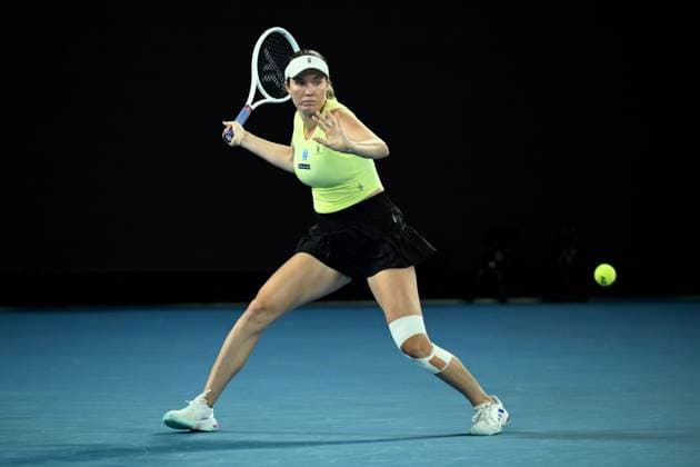 TENNIS AUSTRALIAN OPEN, Danielle Collins of USA returns during her round three match against Madison Keys of USA during the 2025 Australian Open at Melbourne Park in Melbourne, Saturday, January 18, 2025. ( NO ARCHIVING, EDITORIAL USE ONLY, NO USE IN BOOKS WITHOUT CONSENT MELBOURNE VICTORIA AUSTRALIA  Copyright: xJOELxCARRETTx 20250118191971976640
