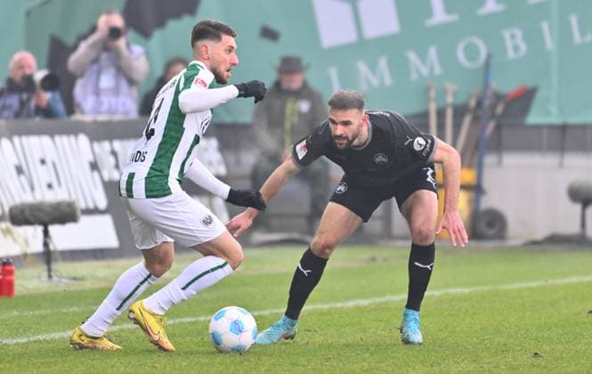 18 01 2025 Soccer season 2024 2025 2 Soccer Bundesliga 18 Matchday SC Preußen Preussen Münster SCP SpVgg Greuther Fürth Kleeblatt Sportfoto Zink xwoxzix DFL regulations prohibit any use of photographs as image sequences and or quasi video only for editorial use Charalambos Makridis 14, Preußen Münster Simon Asta 2, SpVgg Greuther Fürth