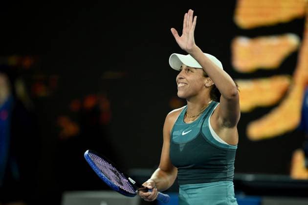 TENNIS AUSTRALIAN OPEN, Madison Keys of USA celebrates her round three win over Danielle Collins of USA during the 2025 Australian Open at Melbourne Park in Melbourne, Saturday, January 18, 2025. ( NO ARCHIVING, EDITORIAL USE ONLY, NO USE IN BOOKS WITHOUT CONSENT MELBOURNE VICTORIA AUSTRALIA  Copyright: xJOELxCARRETTx 20250118172987405296