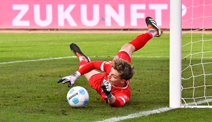 18 01 2025 Soccer season 2024 2025 2 Soccer Bundesliga 18 Matchday SC Preußen Preussen Münster SCP SpVgg Greuther Fürth Kleeblatt Sportfoto Zink xwoxzix DFL regulations prohibit any use of photographs as image sequences and or quasi video only for editorial use Johannes Schenk 1, Preußen Münster