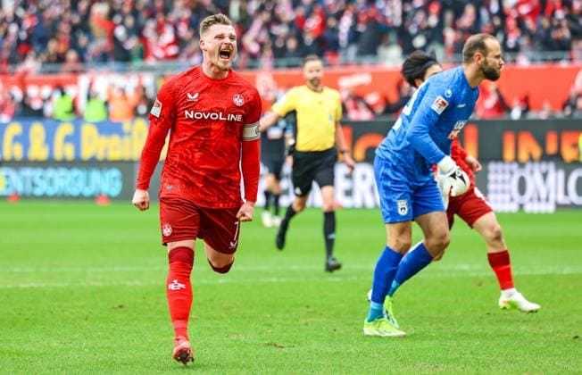 18 01 2025, xmohx, Fußball 2 Bundesliga, 1 FC Kaiserslautern SSV Ulm 1846 Fußball emspor, v l Kaiserslautern cheered by Marlon Ritter the1 1 DFL DFB REGULATIONS PROHIBIT ANY USE OF PHOTOGRAPHS as IMAGE SEQUENCES and or QUASI VIDEO Kaiserslautern