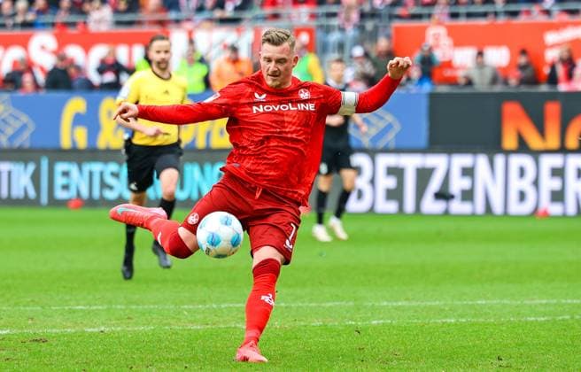 18 01 2025, xmohx, Fussball 2 Bundesliga, 1 FC Kaiserslautern SSV Ulm 1846 Fußball emspor, v l Marlon Ritter Kaiserslautern scores the 1 1 DFL DFB REGULATIONS PROHIBIT ANY USE OF PHOTOGRAPHS as IMAGE SEQUENCES and or QUASI VIDEO Kaiserslautern