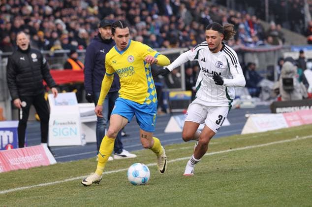 Eintracht BS vs FC Schalke 04 Braunschweig, 18 01 2025, Football, Season 24 25, 2 Bundesliga, Matchday 18, Eintracht Braunschweig vs FC Schalke 04, Picture shows Rayan Philippe BTSV, 9 Braunschweig