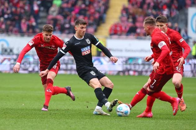 Semir Telalovic Ulm vs Jan Elvedi Kaiserslautern, left and Marlon Ritter Kaiserslautern 1 FC Kaiserslautern vs SSV Ulm, Football, 2 Bundesliga, 18 01 2025 DFL REGULATIONS PROHIBIT ANY USE OF PHOTOGRAPHS AS IMAGE SEQUENCES AND OR QUASI VIDEO 1 FC Kaiserslautern vs SSV Ulm, Football, 2 Bundesliga, 17 01 2025 Kaiserslautern Copyright: xEibner-Pressefotox EP_RWS