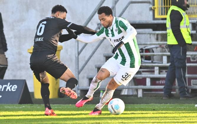 18 01 2025 Soccer season 2024 2025 2 Soccer Bundesliga 18 Matchday SC Preußen Preussen Münster SCP SpVgg Greuther Fürth Kleeblatt Sportfoto Zink xwoxzix DFL regulations prohibit any use of photographs as image sequences and or quasi video only for editorial use Sacha Banse Bansé 6, SpVgg Greuther Fürth Etienne Amenyido 30, Preußen Münster