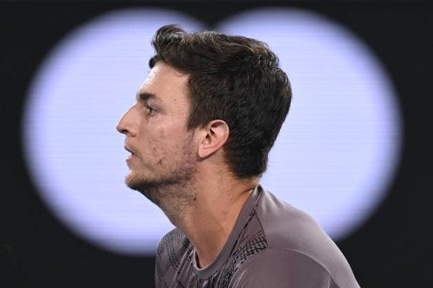 TENNIS AUSTRALIAN OPEN, Miomir Kecmanovic of Serbia reacts during his round three match against Holger Rune of Denmark during the 2025 Australian Open at Melbourne Park in Melbourne, Saturday, January 18, 2025. ( NO ARCHIVING, EDITORIAL USE ONLY, NO USE IN BOOKS WITHOUT CONSENT MELBOURNE VICTORIA AUSTRALIA  Copyright: xLUKASxCOCHx 20250119180081544599