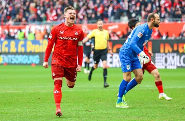 18 01 2025, xmohx, Fußball 2 Bundesliga, 1 FC Kaiserslautern SSV Ulm 1846 Fußball emspor, v l Marlon Ritter Kaiserslautern celebrates the 1 1 DFL DFB REGULATIONS PROHIBIT ANY USE OF PHOTOGRAPHS as IMAGE SEQUENCES and or QUASI VIDEO Kaiserslautern
