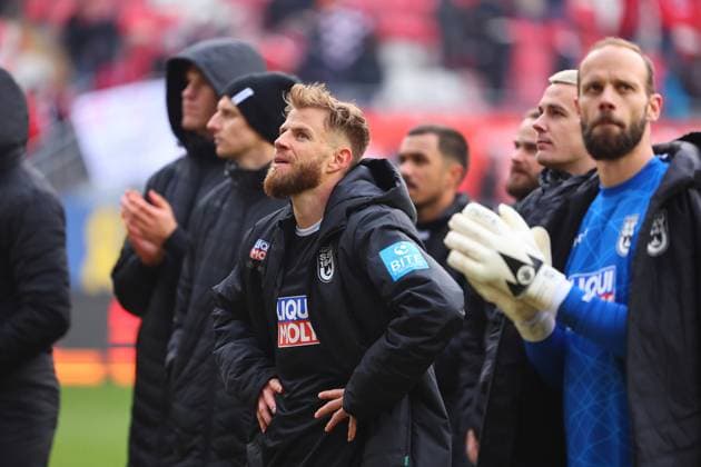 Johannes Reichert Ulm is disappointed about the defeat against Kaiserslautern 1 FC Kaiserslautern vs SSV Ulm, Soccer, 2 Bundesliga, 18 01 2025 DFL REGULATES PROHIBIT ANY USE OF PHOTOGRAPHS AS IMAGE SEQUENCES AND OR QUASI VIDEO 1 FC Kaiserslautern vs SSV Ulm, Soccer, 2 Bundesliga, 17 01 2025 Kaiserslautern Copyright: xEibner-Pressefotox EP_RWS