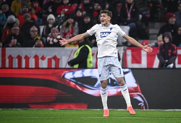 Soccer 1 Bundesliga Season 2024 2025 17 Matchday FC Bayern Muenchen TSG 1899 Hoffenheim 15 01 2025 Tom Bischof TSG 1899 Hoffenheim