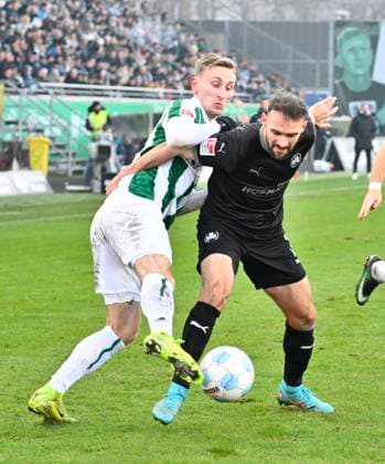 18 01 2025 Soccer season 2024 2025 2 Soccer Bundesliga 18 Matchday SC Preußen Preussen Münster SCP SpVgg Greuther Fürth Kleeblatt Sportfoto Zink xwoxzix DFL regulations prohibit any use of photographs as image sequences and or quasi video only for editorial use Joshua Mees 8, Preußen Münster Simon Asta 2, SpVgg Greuther Fürth