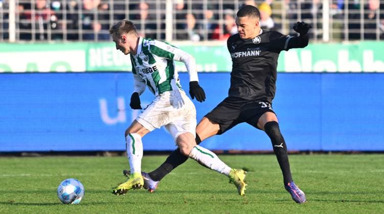 18 01 2025 Soccer season 2024 2025 2 Soccer Bundesliga 18 Matchday SC Preußen Preussen Münster SCP SpVgg Greuther Fürth Kleeblatt Sportfoto Zink xwoxzix DFL regulations prohibit any use of photographs as image sequences and or quasi video only for editorial use Joshua Mees 8, Preußen Münster Maximilian Solomon Dietz 33, SpVgg Greuther Fürth