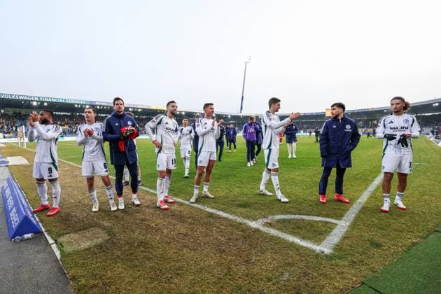 18 01 2025, Football, 2 Bundesliga, Matchday 18, Season 2024 2025, Eintracht Braunschweig FC Schalke 04, f l Moussa Sylla FC Schalke 04 , Ron Schallenberg FC Schalke 04 , Michael Langer FC Schalke 04 , Kenan Karaman FC Schalke 04 , Paul Seguin FC Schalke 04 , Marcin Kaminski FC Schalke 04 , Mehmet Can Aydin FC Schalke 04 , Taylan Bulut FC Schalke 04 Braunschweig Eintracht Stadion Niedersachsen Germany xRHR PHOTO TRx Copyright: RHR-FOTOx RHR-FOTO TR