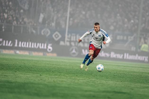 Soccer Men Season 2024 2025 2 Soccer Bundesliga 18 Matchday Hamburger SV vs 1 FC Köln 18 01 2025 Miro Muheim 28, HSV Hamburg Volksparkstadion Hamburg Germany