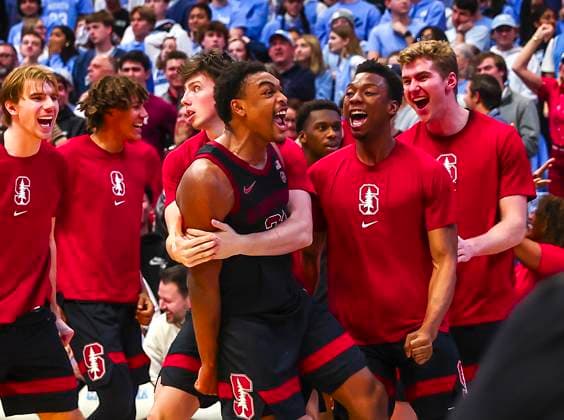 Sport Bilder des Tages Sport Bilder des Tages College Basketball Stanford University vs University of North Carolina Jan 18 January 18, 2025: Stanford graduate Jaylen Blakes (21) celebrates making winning shot to end the game. NCAA, College League, USA basketball game between Stanford University and University of North Carolina at Dean Smith Center, Chapel Hill, North Carolina. David Beach CSM (Credit Image: Â David Beach Cal Media) Chapel Hill Nc United States of America EDITORIAL USE ONLY Copyright: xx ZUMA-20250118_zma_c04_334.jpg DavidxBeachx csmphotothree346414