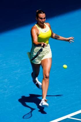 January 19, 2025: MELBOURNE, AUSTRALIA - JANUARY 19: Aryna Sabalenka.of Belarus hits a forehand to Mirra Andreeva of Russia on day eight of the 2025 Australian Open at Melbourne Park on January 19, 2025 in Melbourne, Australia. - ZUMAp121 20250119_zsp_p121_021 Copyright: xChrisxPutnamx