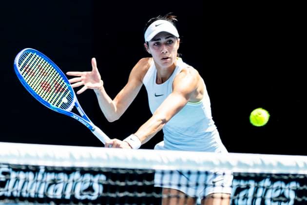 MELBOURNE, VIC - JANUARY 19: Olga Danilovic of Serbia in action during Round 4 of the 2025 Australian Open on January 19 2025, at Melbourne Park in Melbourne, Australia. (Photo by Jason Heidrich Icon Sportswire) TENNIS: JAN 19 Australian Open EDITORIAL USE ONLY Icon250119085