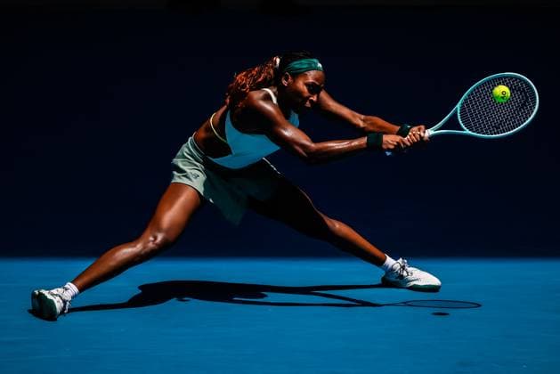 January 19, 2025: Melbourne, Australia: COCO GAUFF of USA hits a backhand to Belinda Bencic of Switzerland on day eight of the 2025 Australian Open at Melbourne Park. - ZUMAp121 20250119_zsp_p121_067 Copyright: xChrisxPutnamx