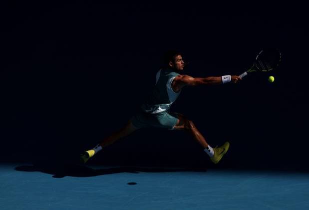 Carlos Alcaraz of Spain in action Australian Open, Day Eight, Tennis, Melbourne Park, Melbourne, Australia - 19 Jan 2025  Copyright: xEllaxLing Shutterstockx 15105038bm