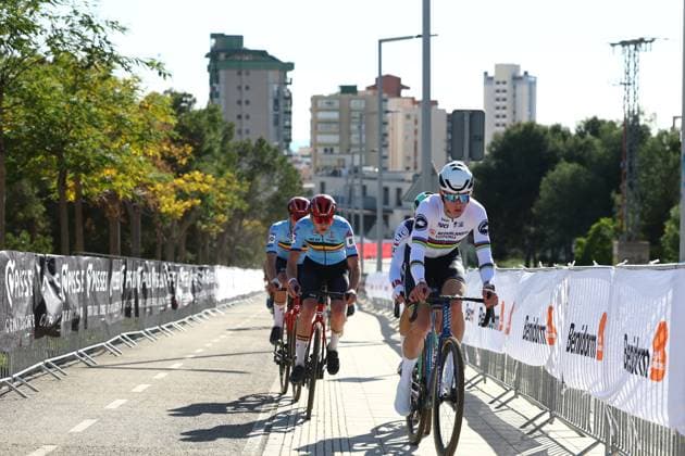 the men s U23 race at the cyclocross cycling event in Benidorm, Spain, , stage 12 14 in the UCI World Cup competition. DAVIDxPINTENS  x110711461x