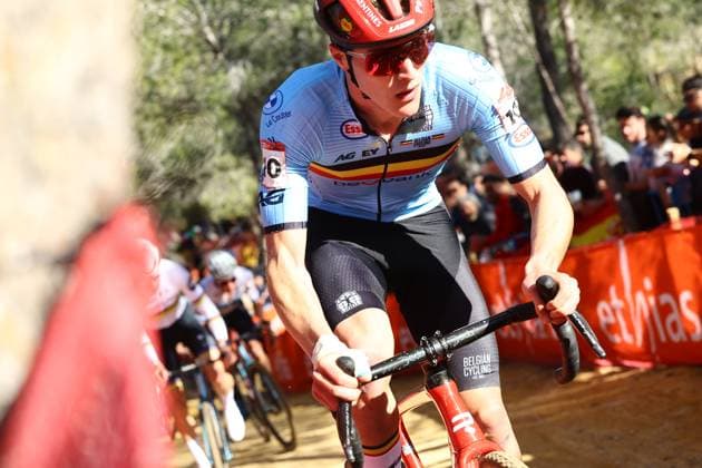 Belgian Kay De Bruyckere pictured in action during the men s U23 race at the cyclocross cycling event in Benidorm, Spain, , stage 12 14 in the UCI World Cup competition. DAVIDxPINTENS  x110712178x
