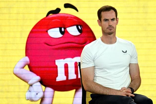 TENNIS AUSTRALIAN OPEN, Coach Andy Murray of Great Britain looks on as Novak Djokovic of Serbia and Jiri Lehecka of the The Czech Republic play their round four match during the 2025 Australian Open at Melbourne Park in Melbourne, Sunday, January 19, 2025. ( NO ARCHIVING, EDITORIAL USE ONLY, NO USE IN BOOKS WITHOUT CONSENT MELBOURNE VICTORIA AUSTRALIA  Copyright: xLUKASxCOCHx 20250119141234086790