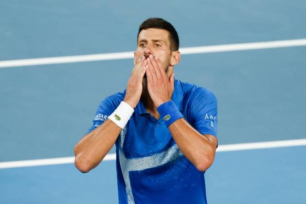 January 19, 2025: MELBOURNE, AUSTRALIA - JANUARY 19: Novak Djokovic.of Serbia thanks his fans after beating Jiri Lehecka of Czech Republic on day eight of the 2025 Australian Open at Melbourne Park on January 19, 2025 in Melbourne, Australia. - ZUMAp121 20250119_zsp_p121_108 Copyright: xChrisxPutnamx