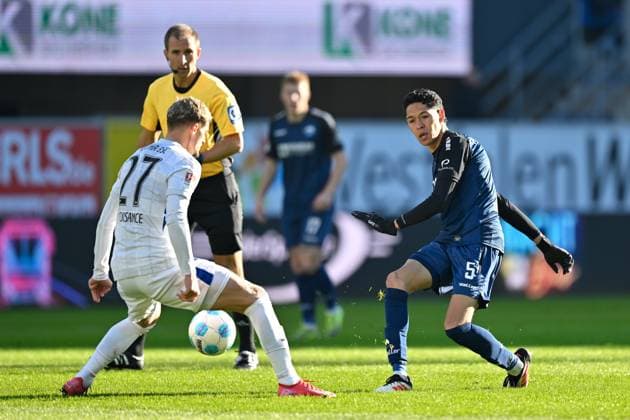Paderborn, Home Deluxe Arena, 19 01 25, GER, Herren, 2 Bundesliga, Saison 2024 2025, SC Paderborn 07 Hertha BSC Berlin Bild v li im Zweikampf Michael CUISANCE Hertha BSC und Santiago CASTANEDA Paderborn Only for editorial use DFL regulations prohibit any use of photographs as image sequences and or quasi video NRW Deutschland