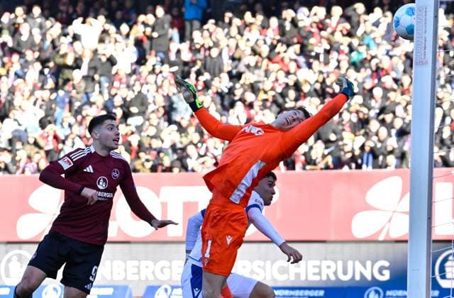 19 01 2025 Soccer season 2024 2025 2 Soccer Bundesliga 18 Matchday 1 FC Nuremberg FCN Club Karlsruher SC KSC Sportfoto Zink xwoxzix DFL regulations prohibit any use of photographs as image sequences and or quasi video only for editorial use Stefanos Tzimas 9, 1 FC Nuremberg FCN scores goal Goal shot for 1 0 against Rafael Pinto Pedrosa 36, Karlsruher SC KSC Max Weiß Weiss 1, Karlsruher SC KSC
