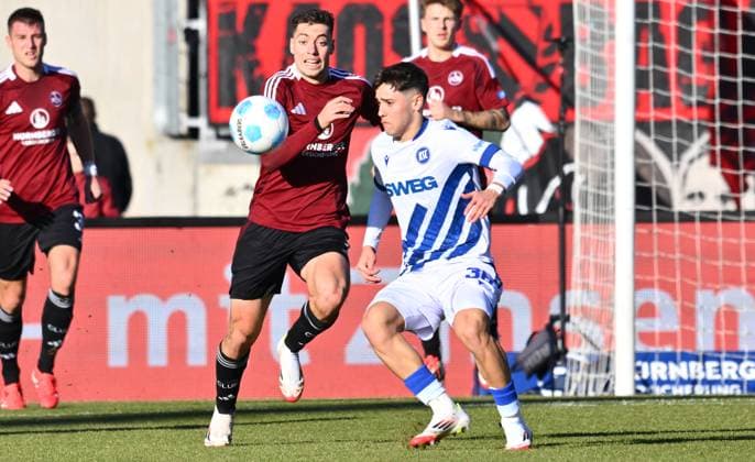 19 01 2025 Soccer season 2024 2025 2 Soccer Bundesliga 18 Matchday 1 FC Nürnberg FCN Club Karlsruher SC KSC Sportfoto Zink xwoxzix DFL regulations prohibit any use of photographs as image sequences and or quasi video only for editorial use Stefanos Tzimas 9, 1 FC Nürnberg FCN Rafael Pinto Pedrosa 36, Karlsruher SC KSC