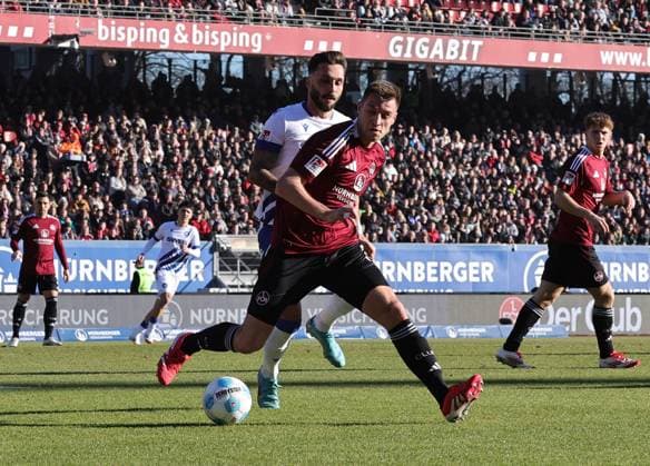 19 01 2025 Soccer season 2024 2025 2 Soccer Bundesliga 18 Matchday 1 FC Nürnberg FCN Club Karlsruher SC KSC Sportfoto Zink DaMa xdaxmax DFL regulations prohibit any use of photographs as image sequences and or quasi video only for editorial use Fabian Schleusener 24, Karlsruher SC KSC Robin Knoche 31, 1 FC Nürnberg FCN