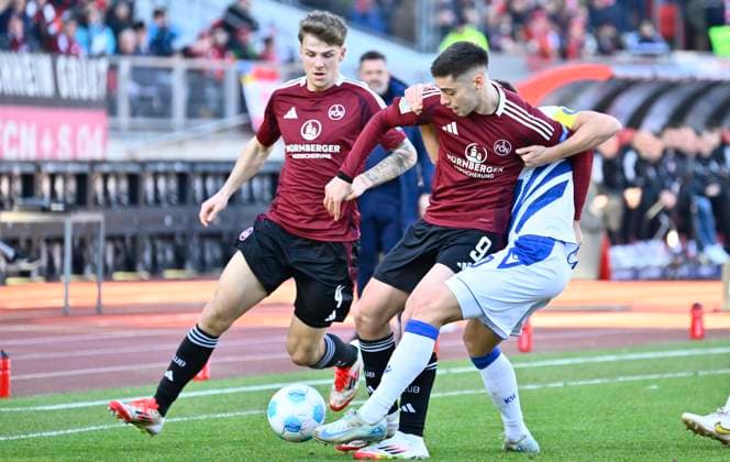 19 01 2025 Soccer season 2024 2025 2 Soccer Bundesliga 18 Matchday 1 FC Nürnberg FCN Club Karlsruher SC KSC Sportfoto Zink xwoxzix DFL regulations prohibit any use of photographs as image sequences and or quasi video only for editorial use Finn Jeltsch 4, 1 FC Nürnberg FCN Stefanos Tzimas 9, 1 FC Nürnberg FCN Marvin Wanitzek 10, Karlsruher SC KSC