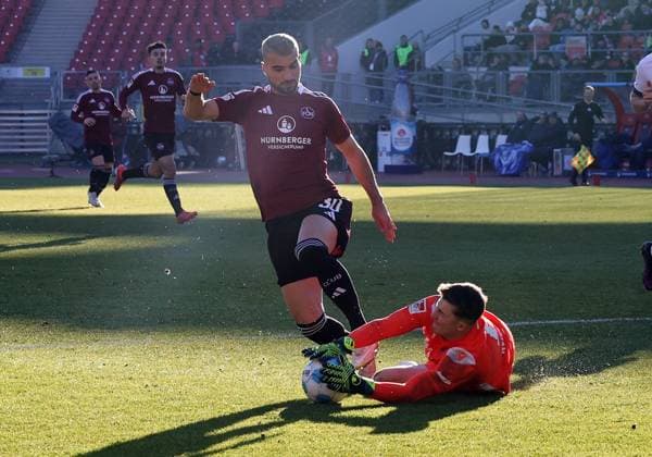 19 01 2025 Soccer Season 2024 2025 2 Soccer Bundesliga 18 Matchday 1 FC Nürnberg FCN Club Karlsruher SC KSC Sportfoto Zink DaMa xdaxmax DFL regulations prohibit any use of photographs as image sequences and or quasi video only for editorial use Mahir Emreli 30, 1 FC Nürnberg FCN Max Weiß Weiss 1, Karlsruher SC KSC