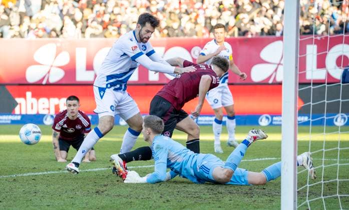 19 01 2025 Soccer season 2024 2025 2 Soccer Bundesliga 18 Matchday 1 FC Nürnberg FCN Club Karlsruher SC KSC Sportfoto Zink xwoxzix DFL regulations prohibit any use of photographs as image sequences and or quasi video only for editorial use Luca Pfeiffer 16, Karlsruher SC KSC Finn Jeltsch 4, 1 FC Nürnberg FCN Jan Reichert 1, 1 FC Nürnberg FCN