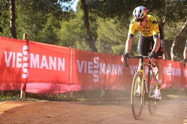 Belgian Wout van Aert pictured in action during the men s elite race at the cyclocross cycling event in Benidorm, Spain, Sunday 19 January 2025, stage 12 14 in the UCI World Cup competition. DAVIDxPINTENS  x110723328x