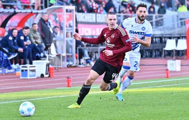 19 01 2025 Soccer season 2024 2025 2 Soccer Bundesliga 18 Matchday 1 FC Nürnberg FCN Club Karlsruher SC KSC Sportfoto Zink xwoxzix DFL regulations prohibit any use of photographs as image sequences and or quasi video only for editorial use Ondrej Karafiat 44, 1 FC Nürnberg FCN Fabian Schleusener 24, Karlsruher SC KSC