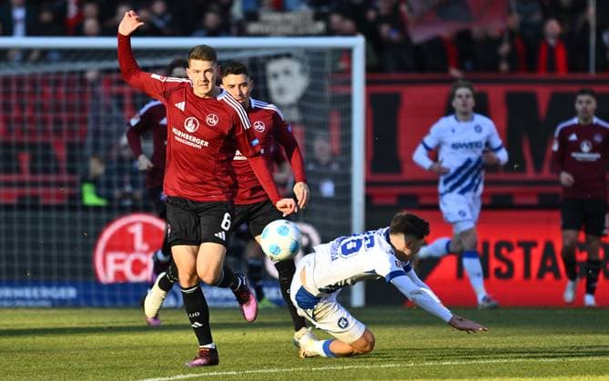 19 01 2025 Soccer season 2024 2025 2 Soccer Bundesliga 18 Matchday 1 FC Nürnberg FCN Club Karlsruher SC KSC Sportfoto Zink xwoxzix DFL regulations prohibit any use of photographs as image sequences and or quasi video only for editorial use Florian Flick 6, 1 FC Nürnberg FCN Rafael Pinto Pedrosa 36, Karlsruher SC KSC