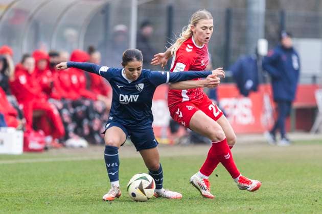 Test match women 1 FC Köln VfL Bochum, 19 01 2025 Natalia Padilla Bidas 1 FC Köln, 22 , Anna Latifa Uebing VfL Bochum, 14 Test match women, 1 FC Köln VfL Bochum, on 19 01 2025, Geißbockheim, Cologne Copyright: xBEAUTIFULxSPORTS Meuselx