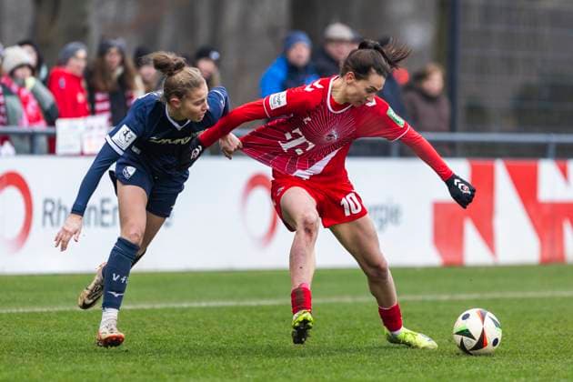 Test match women 1 FC Köln VfL Bochum, 19 01 2025 Amelie Delabre 1 FC Köln, 10 , Franziska Wenzel VfL Bochum, 31 Test match women, 1 FC Köln VfL Bochum, on 19 01 2025, Geißbockheim, Cologne Copyright: xBEAUTIFULxSPORTS Meuselx