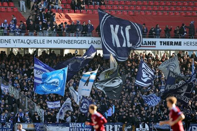 19 01 2025 Soccer season 2024 2025 2 Soccer Bundesliga 18 Matchday 1 FC Nürnberg FCN Club Karlsruher SC KSC Sportfoto Zink DaMa xdaxmax DFL regulations prohibit any use of photographs as image sequences and or quasi video only for editorial use Symbolbild Symbolfoto Feature Impression Zuschauer Publikum Fans des KSC Karlsruher SC mit Schwenkfahnen