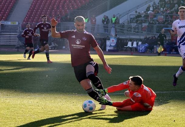 19 01 2025 Soccer Season 2024 2025 2 Soccer Bundesliga 18 Matchday 1 FC Nürnberg FCN Club Karlsruher SC KSC Sportfoto Zink DaMa xdaxmax DFL regulations prohibit any use of photographs as image sequences and or quasi video only for editorial use Mahir Emreli 30, 1 FC Nürnberg FCN Max Weiß Weiss 1, Karlsruher SC KSC