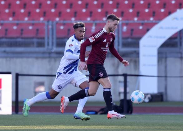 19 01 2025 Soccer season 2024 2025 2 Soccer Bundesliga 18 Matchday 1 FC Nürnberg FCN Club Karlsruher SC KSC Sportfoto Zink DaMa xdaxmax DFL regulations prohibit any use of photographs as image sequences and or quasi video only for editorial use Bambase Conte 31, Karlsruher SC KSC Lukas Schleimer 36, 1 FC Nürnberg FCN