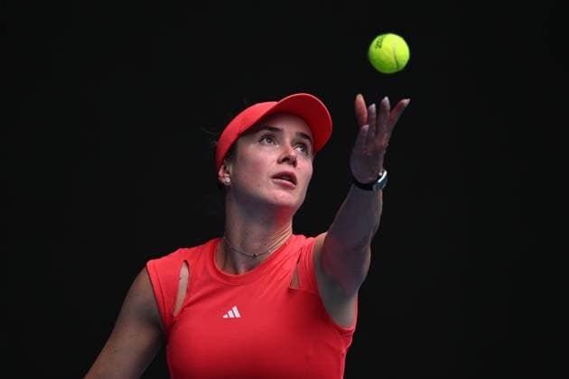 TENNIS AUSTRALIAN OPEN, Elina Svitolina of Ukraine returns during her round 4 match against Veronika Kudermetova of Russia during the 2025 Australian Open at Melbourne Park in Melbourne, Monday, January 20, 2025. ( NO ARCHIVING, EDITORIAL USE ONLY, NO USE IN BOOKS WITHOUT CONSENT MELBOURNE VICTORIA AUSTRALIA  Copyright: xJAMESxROSSx 20250120199701538684