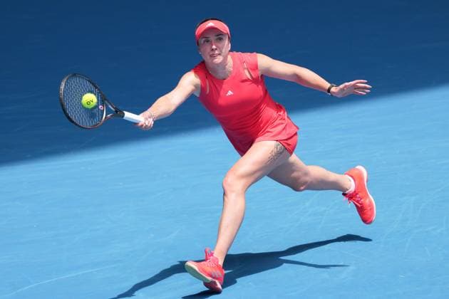 January 20, 2025: 28th seed ELINA SVITOLINA of Ukraine in action against VERONIKA KUDERMETOVA of the Russian Federation on Rod Laver Arena in a Women s Singles 4th round match on day 9 of the 2025 Australian Open in Melbourne, Australia. Cal Media Melbourne Australia - ZUMAc04_ 20250120_faf_c04_006 Copyright: xSydneyxLowx
