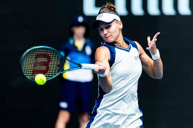 MELBOURNE, VIC - JANUARY 20: Veronika Kudermetova of Russia in action during Round 4 of the 2025 Australian Open on January 20 2025, at Melbourne Park in Melbourne, Australia. (Photo by Jason Heidrich Icon Sportswire) TENNIS: JAN 20 Australian Open EDITORIAL USE ONLY Icon250120033