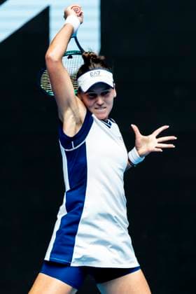 MELBOURNE, VIC - JANUARY 20: Veronika Kudermetova of Russia in action during Round 4 of the 2025 Australian Open on January 20 2025, at Melbourne Park in Melbourne, Australia. (Photo by Jason Heidrich Icon Sportswire) TENNIS: JAN 20 Australian Open EDITORIAL USE ONLY Icon250120041