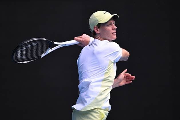 TENNIS AUSTRALIAN OPEN, Jannik Sinner of Italy in action during his round 4 match against Holger Rune of Denmark during the 2025 Australian Open at Melbourne Park in Melbourne, Monday, January 20, 2025. ( NO ARCHIVING, EDITORIAL USE ONLY, NO USE IN BOOKS WITHOUT CONSENT MELBOURNE VICTORIA AUSTRALIA  Copyright: xJAMESxROSSx 20250120145897470227