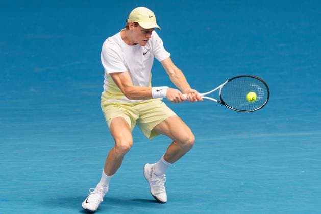 January 20, 2025: 1st seed JANNIK SINNER of Italy in action against 13th seed HOLGER RUNE of Denmark on Rod Laver Arena in a Men s Singles 4th round match on day 9 of the 2025 Australian Open in Melbourne, Australia. Cal Media Melbourne Australia - ZUMAc04_ 20250120_faf_c04_020 Copyright: xSydneyxLowx